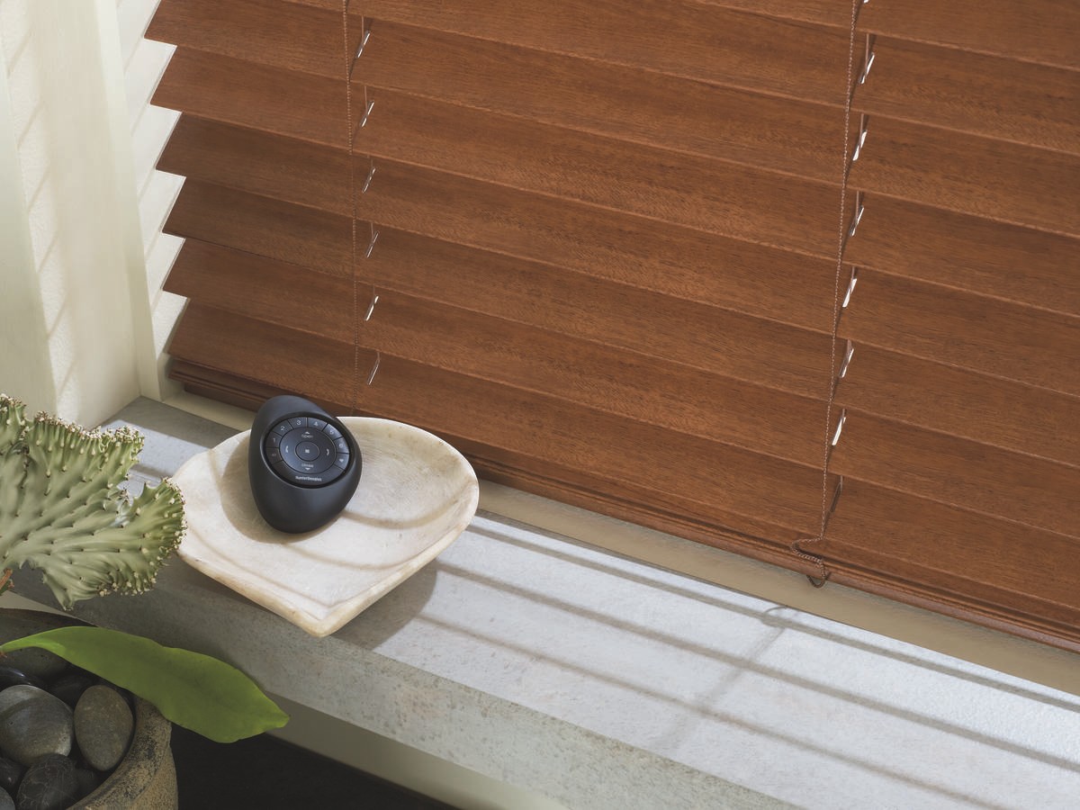 EverWood® Alternative Wood Blinds near Cape Coral, Florida (FL) and other custom blinds from Hunter Douglas